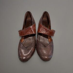 Deco RE-MIX Deluxe Vtg Mary Jane Shoes Brown Women’s Heels Sz 9 Crackled Straps
